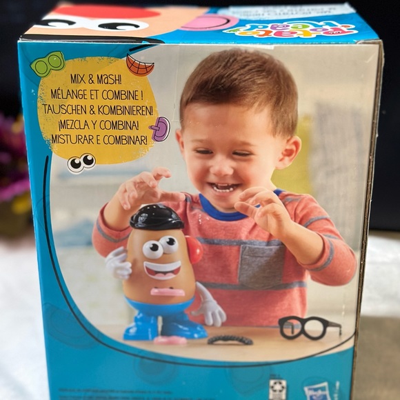 New Hasbro Potato Head “Mr. Potato Head” Classic Toy Ages 2+ Includes 13 PCS - Picture 7 of 7